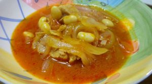 豚肉とベーコンの豆トマト煮【たんぱく質は自分でとれ!】