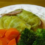 ダッチオーブンで作るロールキャベツは簡単で超絶ウマい！