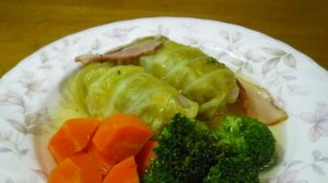 ダッチオーブンで作るロールキャベツは簡単で超絶ウマい!