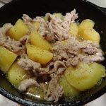 サービングポットで作る「シンプル塩肉じゃが」 簡単・煮るだけ