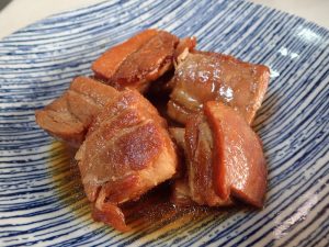 【豚の角煮】ダッチオーブンで本格的(バラ肉脂抜)角煮を作る